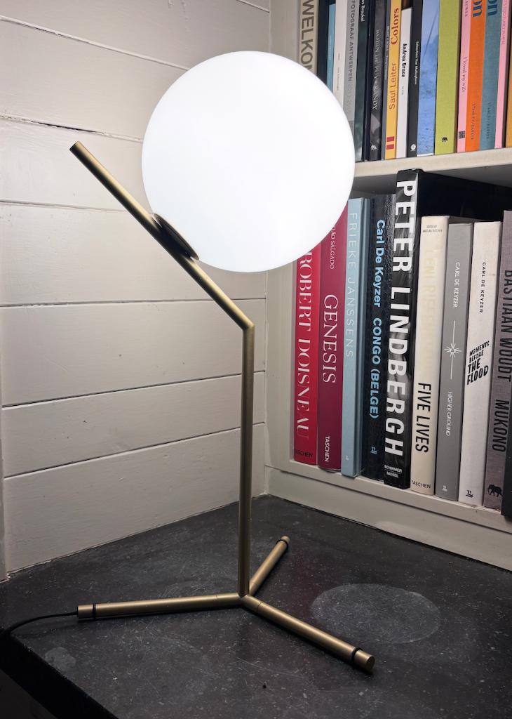 FLOS IC Lights, Huis en Inrichting, Lampen | Vloerlampen, Ophalen, Design, Zo goed als nieuw, Minder dan 100 cm