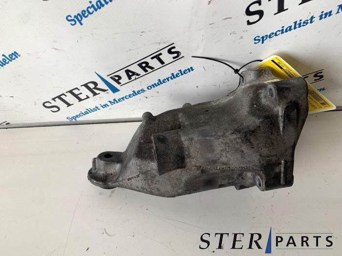 Motorsteun van een Mercedes C-Klasse, Auto-onderdelen, Ophalen of Verzenden, 3 maanden garantie, Gebruikt, Mercedes-Benz