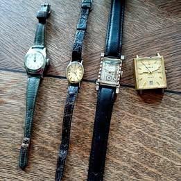 TIMEX-OMEGA-BULOVA-KIPLE HORLOGESET, Handtassen en Accessoires, Horloges | Antiek, Polshorloge, Bulova, Overige materialen, 1930 tot 1960