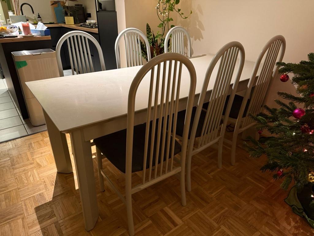 6 degelijke stoelen en tafel, Huis en Inrichting, Stoelen, Gebruikt, Vijf, Zes of meer stoelen, Grijs, Ophalen