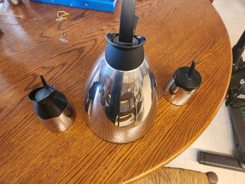 Coffret Nicolas Nicolau (design), Antiquités & Art, Enlèvement