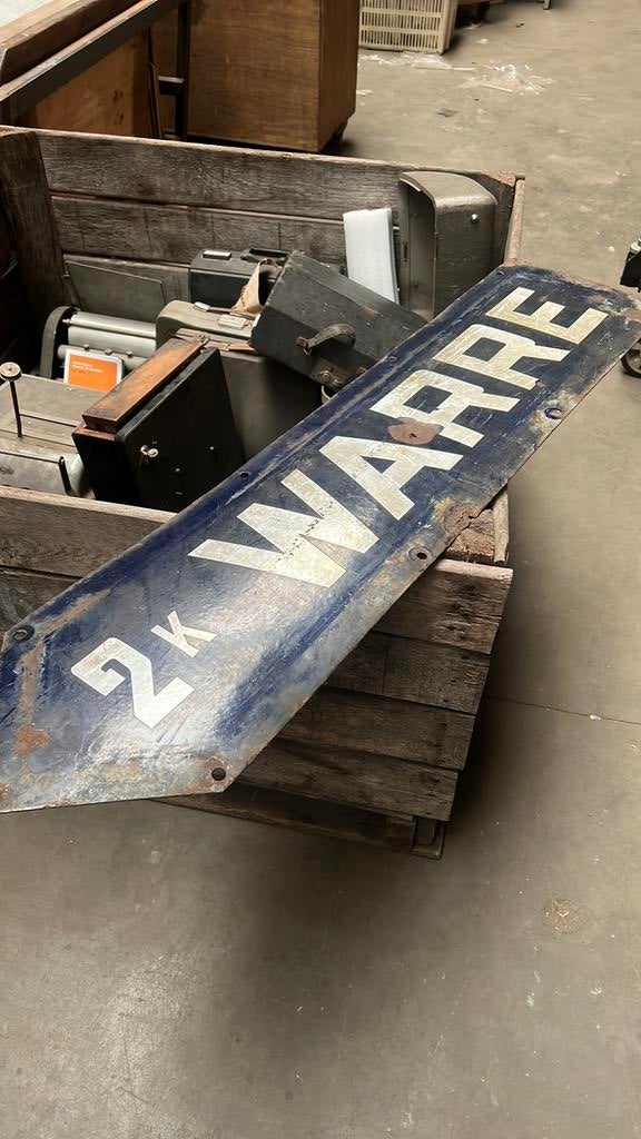 Emaille richtingsaanwijzer Battle of the bulge Durbuy Warre, Verzamelen, Militaria | Tweede Wereldoorlog, Ophalen