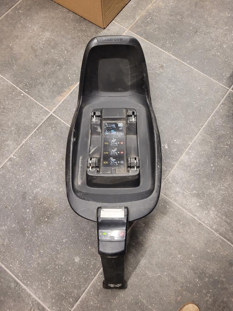 Fixation bidirectionnelle Maxi Cosi, Enfants & Bébés, Sièges auto, Enlèvement, Isofix