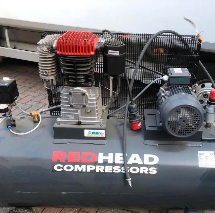 Compressors --factuur- schroefcompressor goedkoop!, Doe-het-zelf en Bouw, Ophalen, Gebruikt, 400 tot 800 liter/min, Mobiel