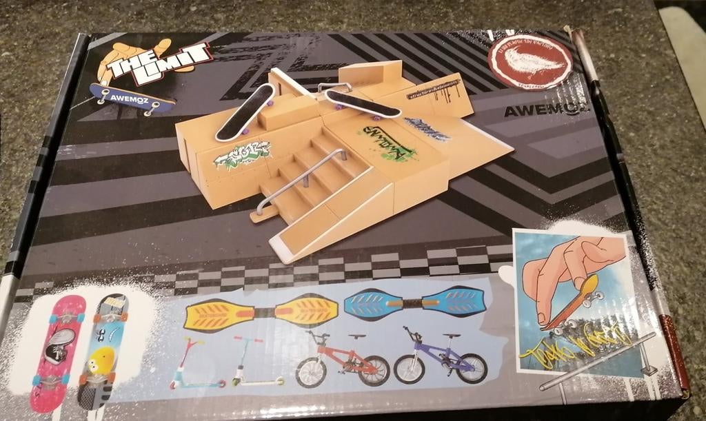 Mini skateramp skaterampjes voor fingerskateboard, Ophalen of Verzenden, Zo goed als nieuw