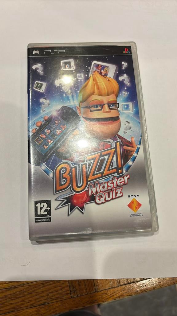 Buzz! Master Quiz - PSP, Consoles de jeu & Jeux vidéo, Jeux | Sony PlayStation Portable, Comme neuf, Puzzle et Éducatif, À partir de 12 ans