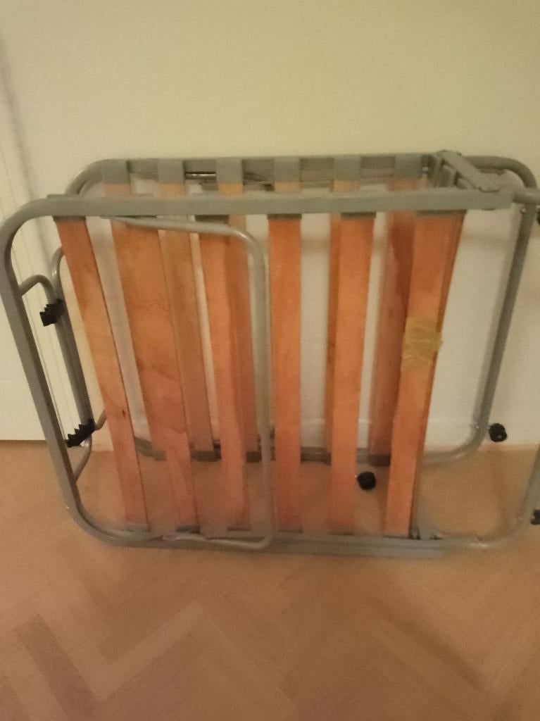 Plooibed zonder matras, Huis en Inrichting, Ophalen, Gebruikt, Eenpersoons, Bedbodem