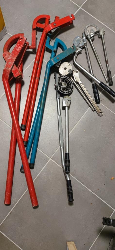 Cintreuses vendues à la pièce, Enlèvement, Utilisé