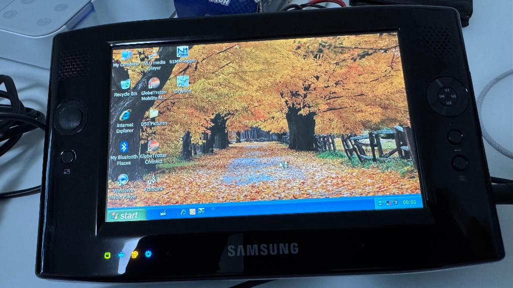 Extreemly rare Samsung Tablet SENS Q1 Cellular.!!, Computers en Software, Windows Tablets, 9 inch, 32 GB, Ophalen of Verzenden