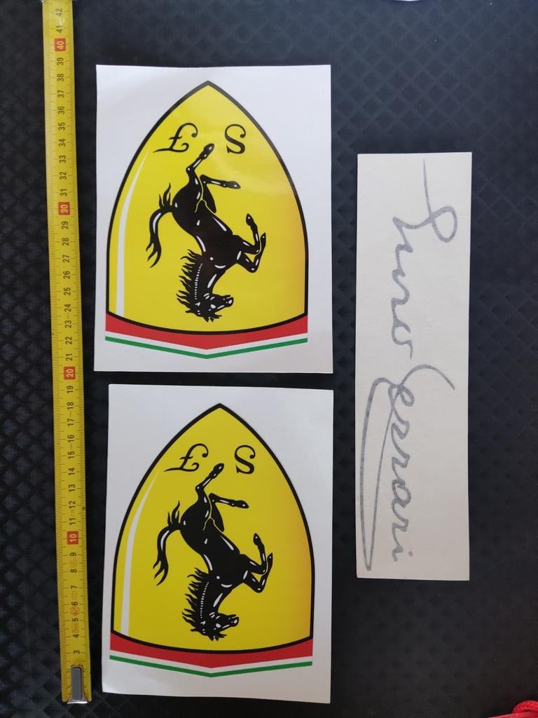 Ferrari Stickers 17 cm embleem, Enlèvement ou Envoi