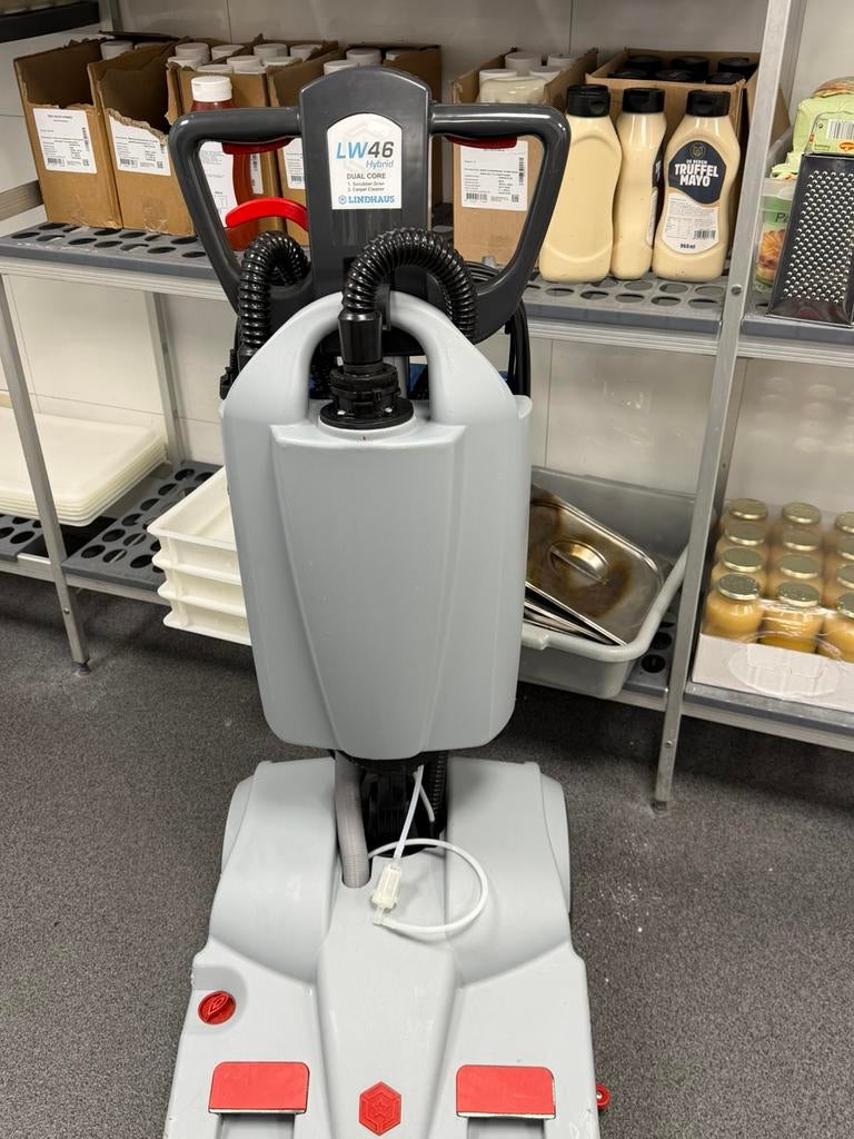 Schrobmachine met accupakket, Doe-het-zelf en Bouw, Reinigingsmachines, Ophalen, Gebruikt, Schrobmachine