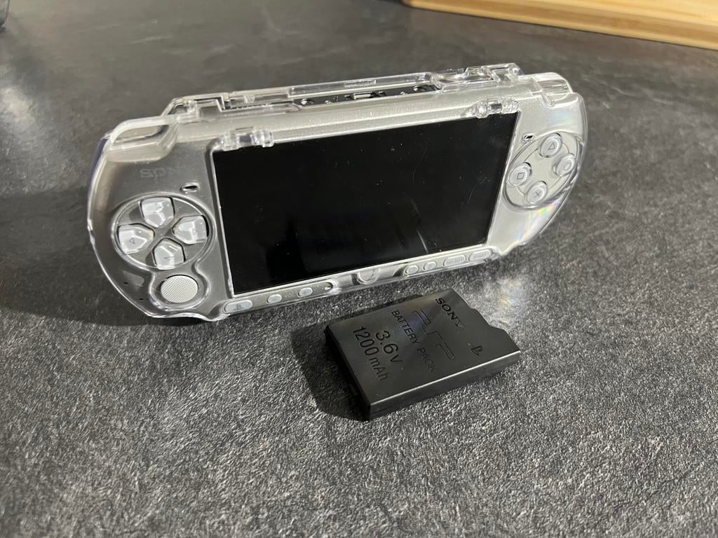 PSP-3004 in perfecte staat, Games en Spelcomputers, Ophalen of Verzenden, Zo goed als nieuw, PSP