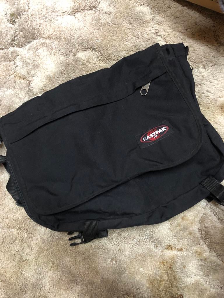 Eastpack schoudertas, Ophalen, Gebruikt, Zwart, Schoudertas