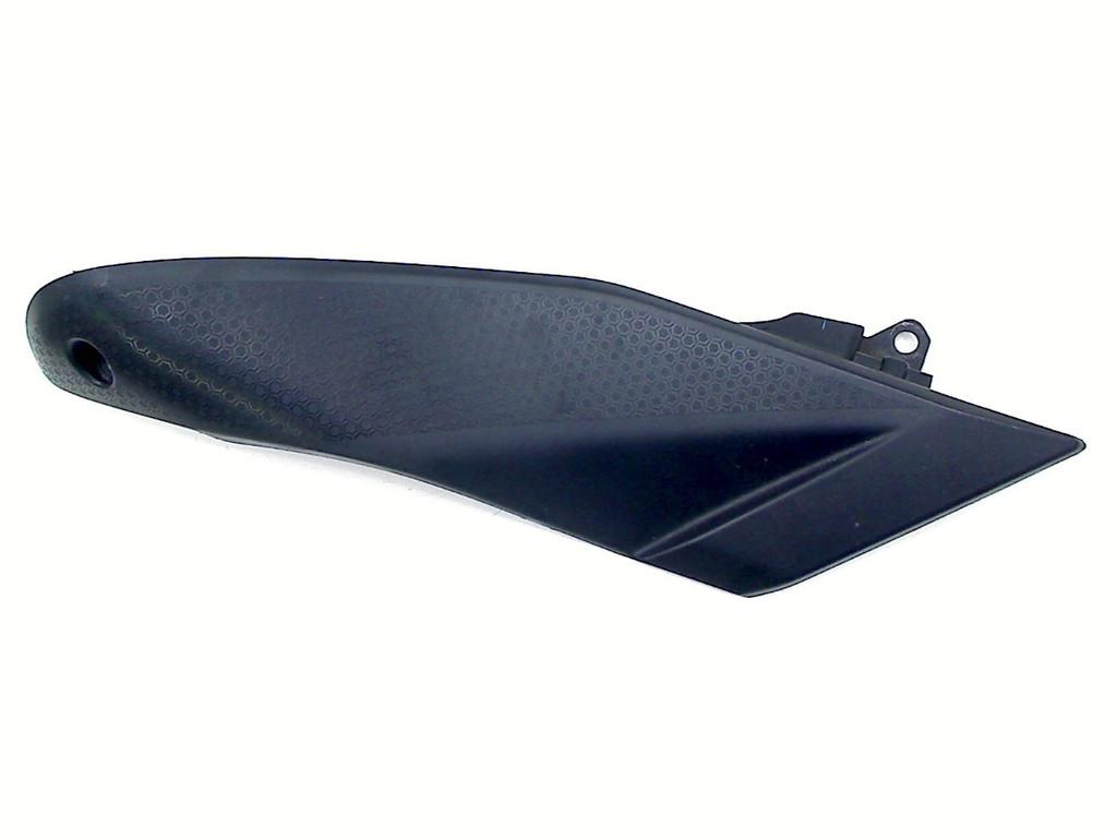 CADRE DE COUVERTURE GAUCHE Yamaha Niken GT 2021- (MXT850D), Dhr. S. di Majo, Utilisé, Info@cama-motorparts.nl, P.J. Troelstraweg 8 8
3144 CX  MAASSLUIS, NL