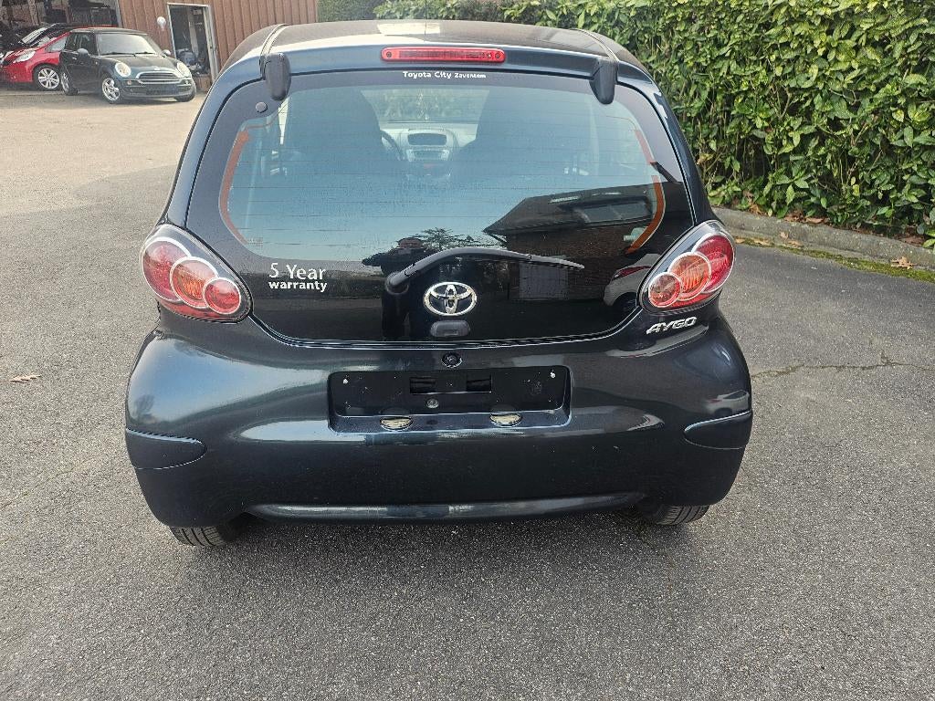 TOYOTA AIGO 2012, Auto's, Voorwielaandrijving, Euro 5, Stof, Bedrijf