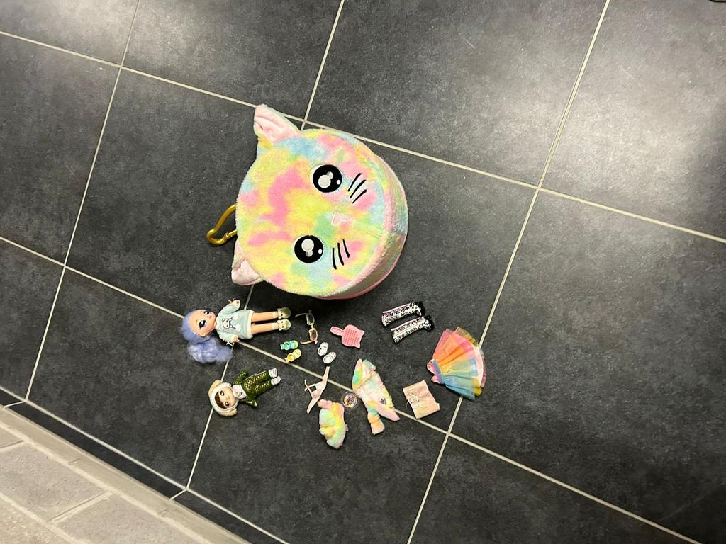 Set speelgoed koffertjes en thee service, Verzamelen, Speelgoed, Ophalen, Zo goed als nieuw