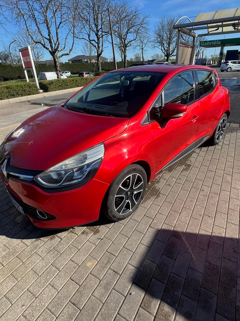 RENAULT Clio IV Expression 1.5 DCi 04/2013 55 KW 2 cartes, Autos, Euro 5, Achat, 2 places, Boîte manuelle