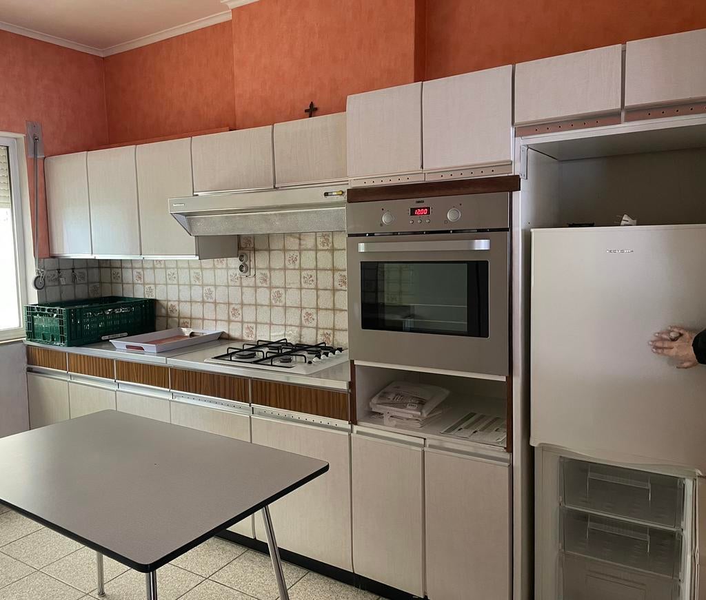 Cuisine à donner à venir démonter soi-même, Maison & Meubles, Enlèvement, Utilisé, Blanc, Cuisine à mur double