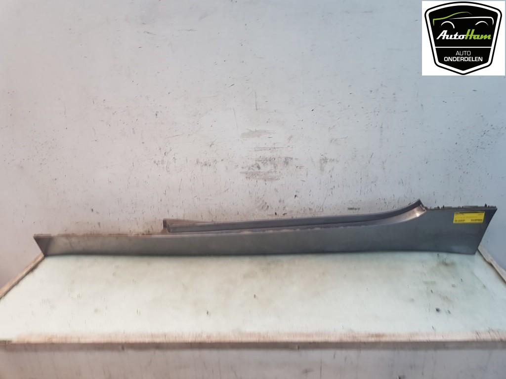 JUPE LATERALE GAUCHE BMW Z4 Roadster (E89) (|51127231077|), Utilisé, Gauche, BMW