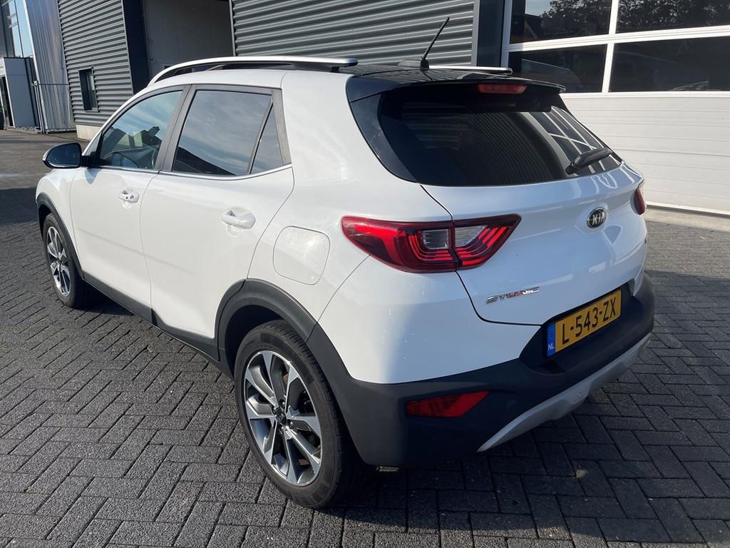Kia Stonic 1.0 panoramadak, stuurwielverwarming, navigatie,, Auto's, Kia, Voorwielaandrijving, 450 kg, Gebruikt, Euro 6