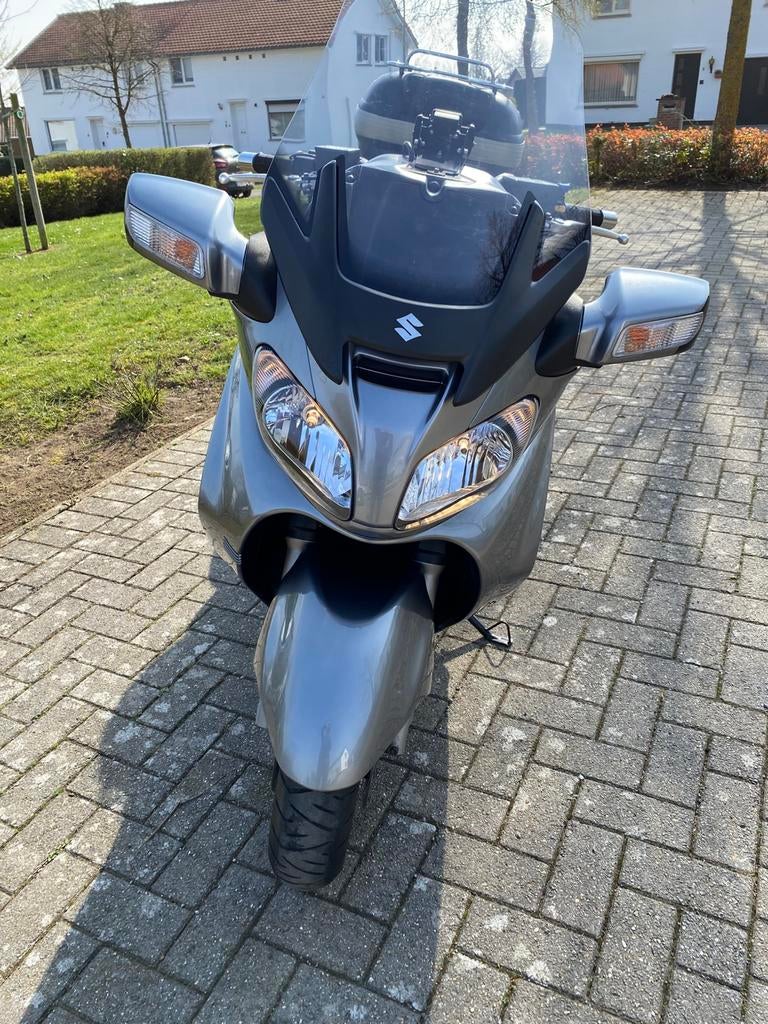 Suzuki Burgman, Motoren, Motoren | Suzuki, Scooter, Particulier, Meer dan 35 kW, Handvatverwarming
