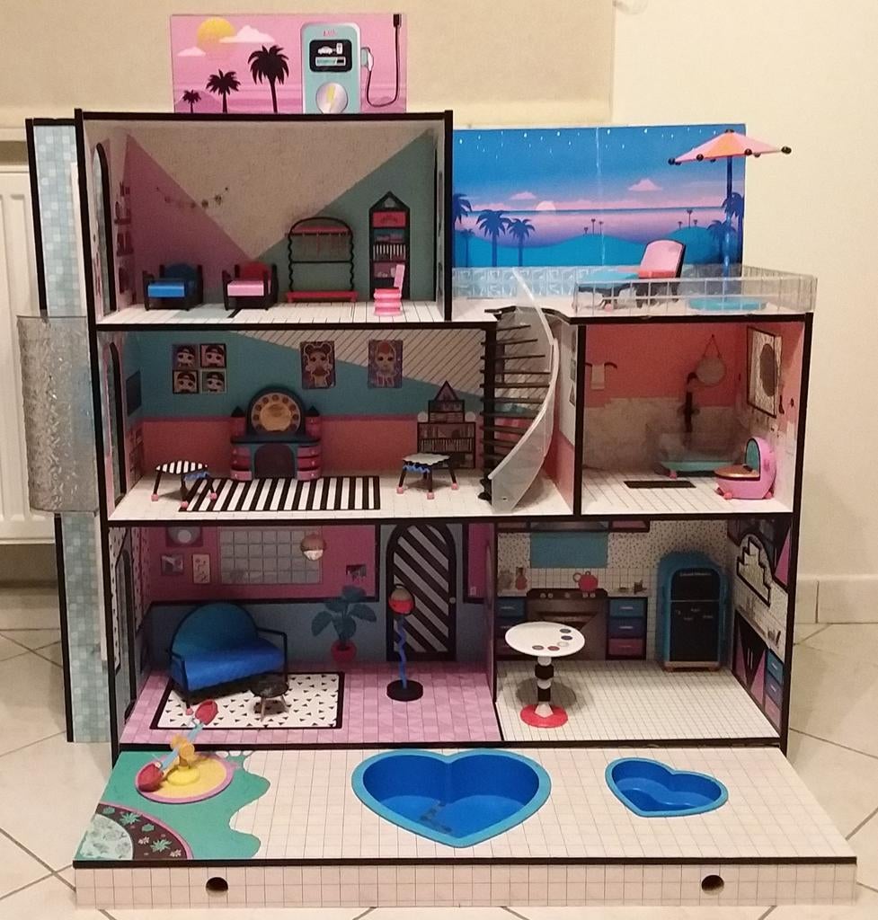 LOL poppenhuis, Ophalen, Poppenhuis