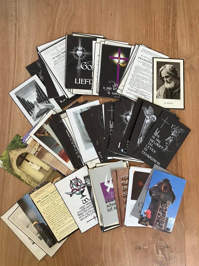 Lot oude doodsprentjes van 1950 tot 1980, Verzamelen, Bidprentjes en Rouwkaarten, Ophalen of Verzenden, Bidprentje
