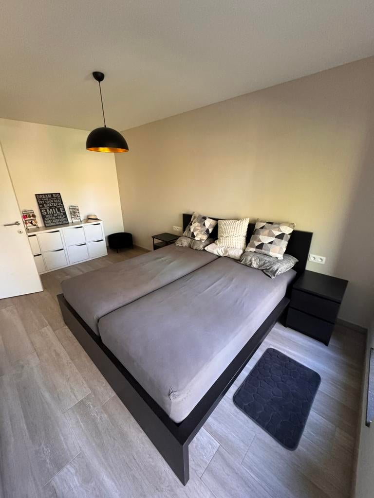 Nieuw zwart Malm Bed 1m80, Huis en Inrichting, Slaapkamer | Bedden, Ophalen, Zwart, Nieuw, 180 cm