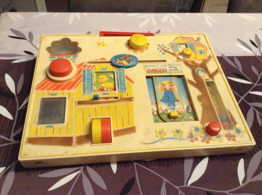 Set de jeu vintage Chicco en plastique (29x39 cm), Enfants & Bébés, Jouets | Éducatifs & Créatifs, Utilisé, Puzzles, Découverte