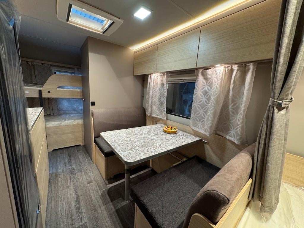 Lits superposés Weinsberg Caracito 470 QDK, Entreprise, 75 kg, Knaus, Lit fixe