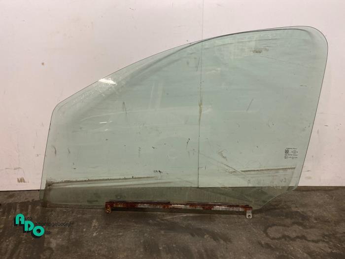 Portierruit 4Deurs links-voor van een Suzuki Alto (Alto 09-), Gebruikt, -, -, Ophalen of Verzenden