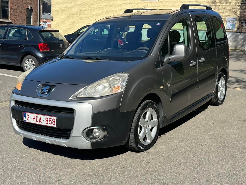Peugeot partner 1.6 hdi, Autos, Boîte manuelle, Toit panoramique, Particulier, MPV ou Monospace