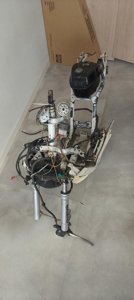 YAMAHA BOOSTER SPIRIT | Châssis | Classe B Jamais enregistré, Enlèvement, Cadre, Yamaha