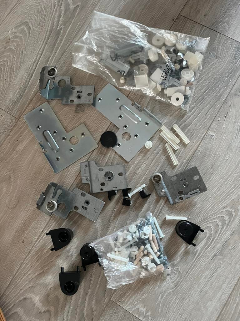 A donner pièces meubles IKEA, Bricolage & Construction, Enlèvement, Comme neuf