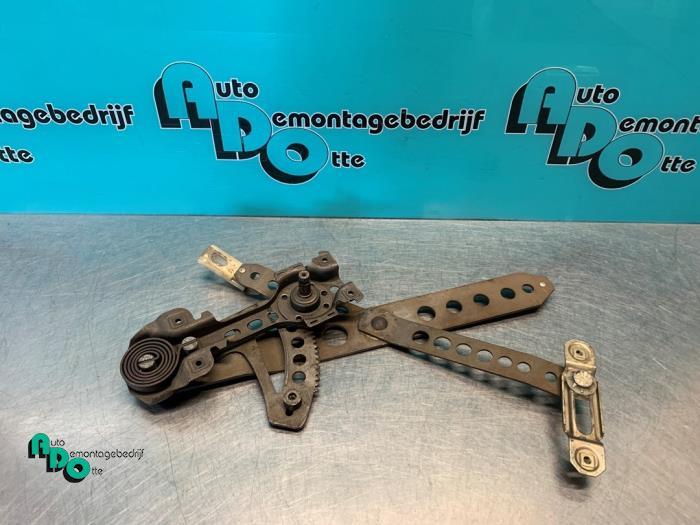 Ruitmechaniek 2Deurs rechts-achter van een Volkswagen Golf (, Gebruikt, -, Volkswagen, -