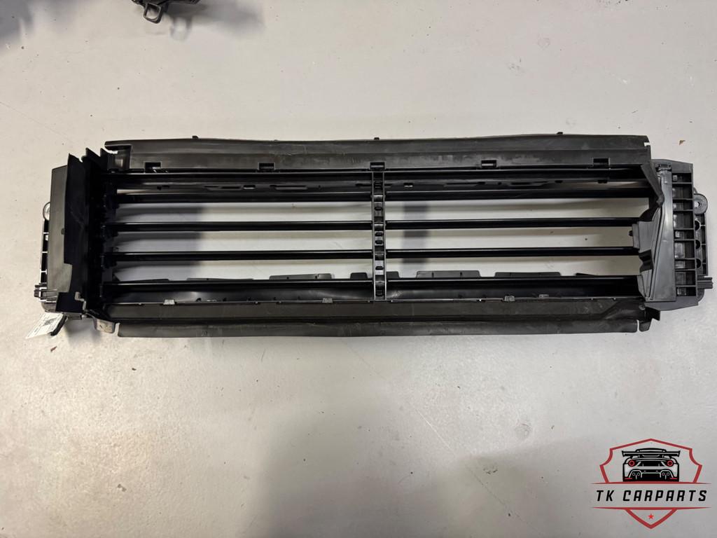 Calandre/persiennes lectriques Skoda, Neuf, Infoline@skoda-auto.cz, Tr. Vaclava Klementa 869
293 01  Mlada Boleslav, CZ, Skoda