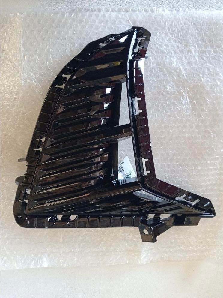 Moulure de feu antibrouillard avant gauche pour Hyundai i20, Neuf, Heolleung-ro 12
06797  Seoul, Info@hyundai.com, Hyundai