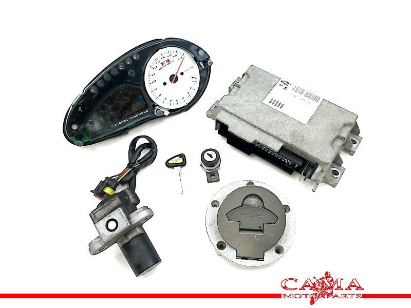 SLOTENSET MV Agusta F4 750 (01-1970/-), Dhr. S. di Majo, Gebruikt, Info@cama-motorparts.nl, P.J. Troelstraweg 8 8
3144 CX  MAASSLUIS, NL