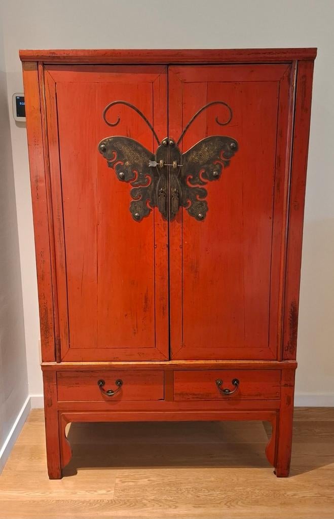Armoire "de mariage" chinoise rouge, Enlèvement