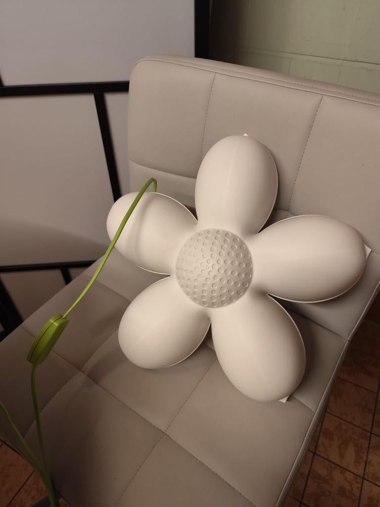 wandlamp BLOEM Ikea kinderkamer, Huis en Inrichting, Lampen | Wandlampen, Ophalen, Zo goed als nieuw, Modern