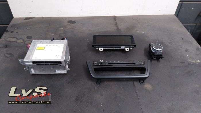 Navigatie Set van een BMW 3-Serie, Gebruikt, -, -, Ophalen of Verzenden