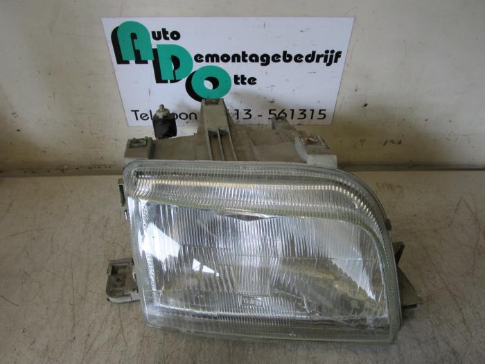 Phare droit d'un Renault Clio (Clio 1 91-), Renault, -, 3 mois de garantie, Utilisé