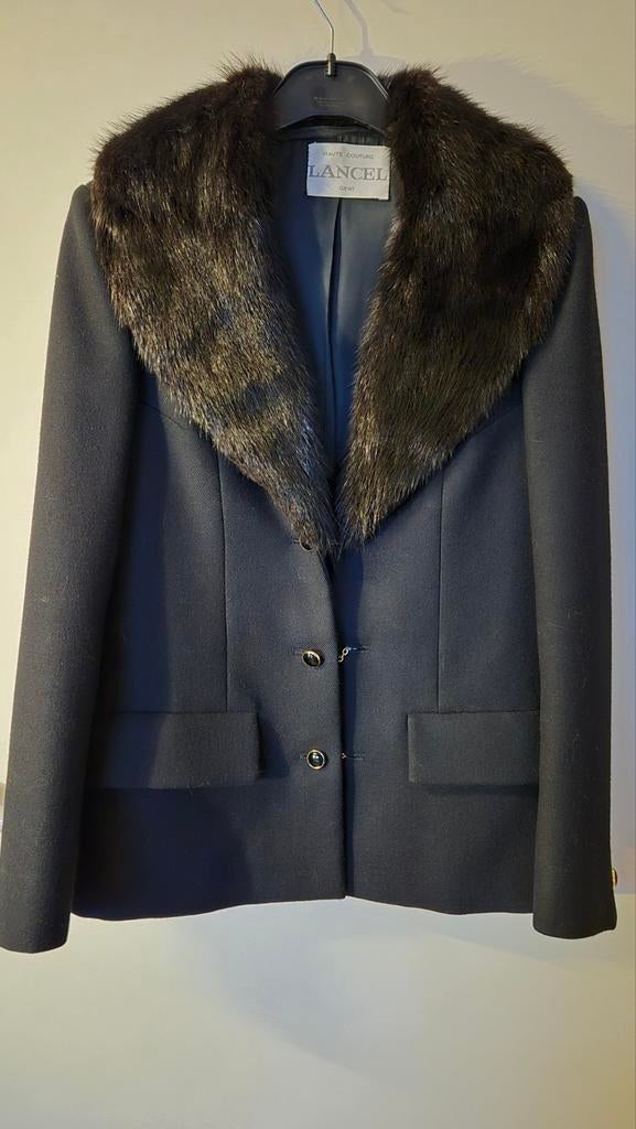 Een chique jas met bont., Kleding | Dames, Ophalen of Verzenden