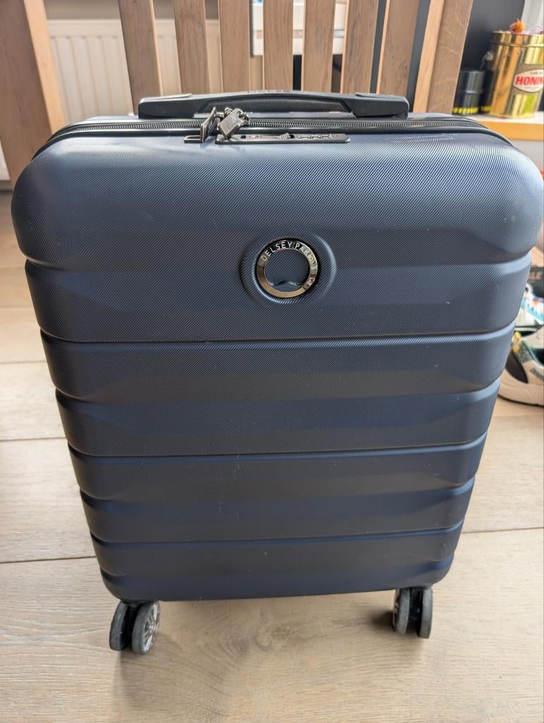 Valise cabine Delsey, Bijoux, Sacs & Beauté, Enlèvement, Utilisé, Plastique dur