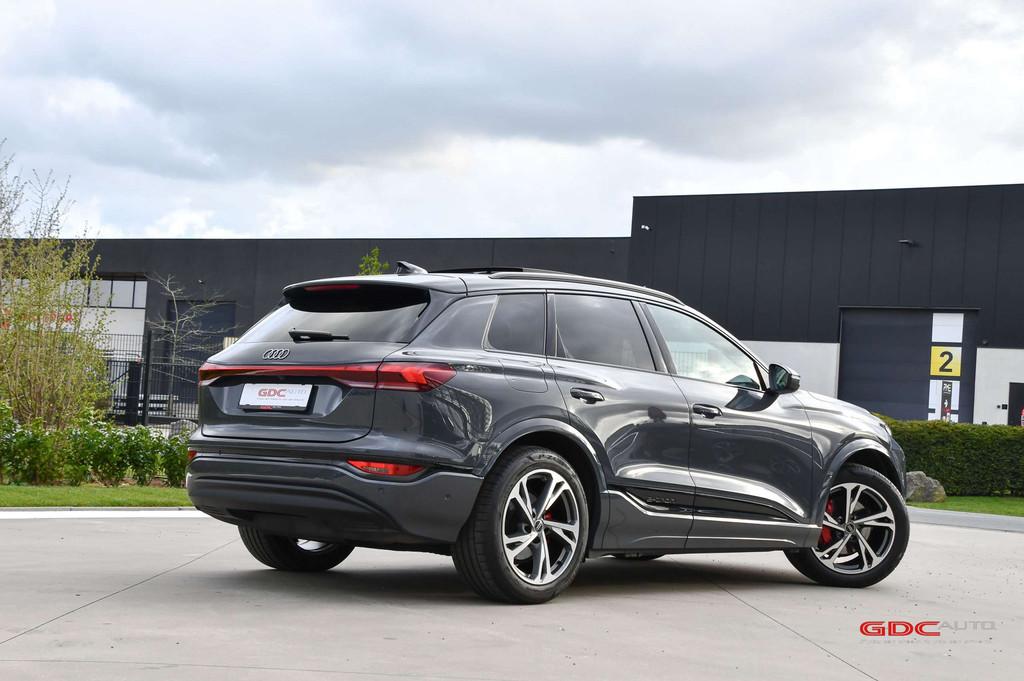 Audi Q6 e-tron Q6 e-Tron I Trekhaak I Pano I HUD I 360 cam, Auto's, Audi, Gebruikt, Zwart, Leder, 5 zetels