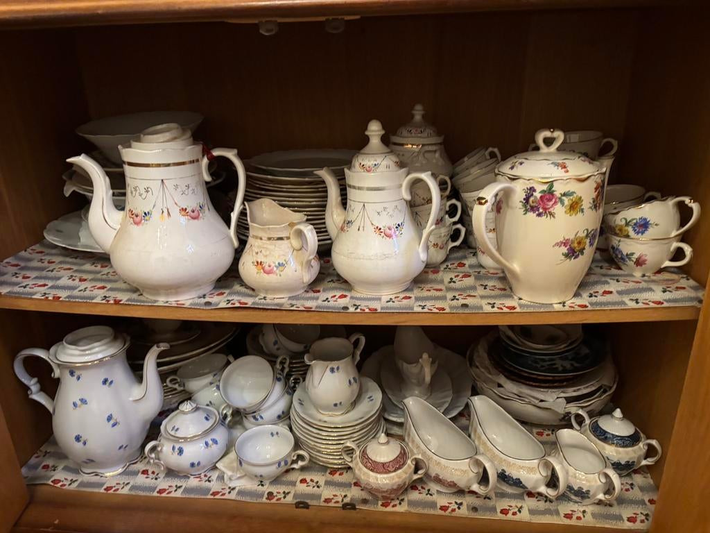 Lot antiek servies, Ophalen