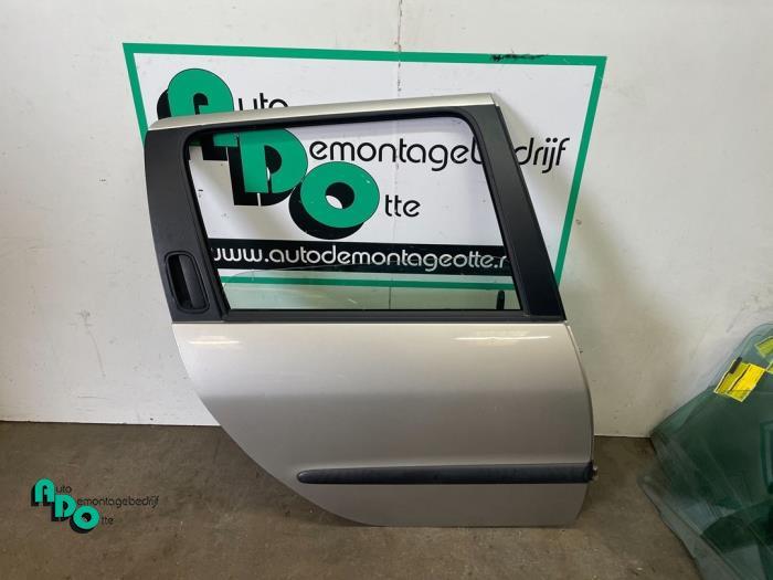 Portier 4Deurs rechts-achter van een Peugeot 206 (206 98-) (, Auto-onderdelen, Carrosserie, Deur, Peugeot, Gebruikt, 3 maanden garantie