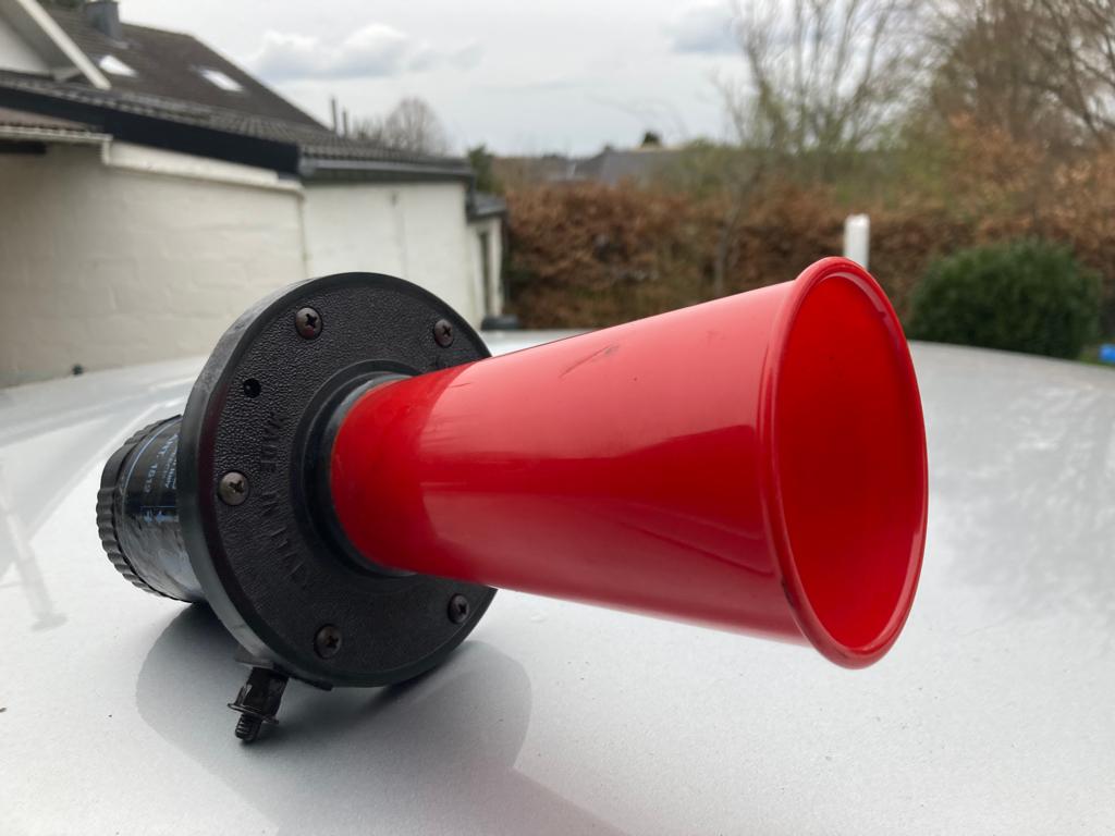 Klaxon à air  vintage classique ancien style  12 V 110 dB, Autos : Pièces & Accessoires, Enlèvement ou Envoi, Utilisé