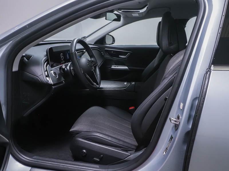 Mercedes-Benz E-klasse 200 Berline Business Line | Smartphon, Auto's, Mercedes-Benz, 4 deurs, Gebruikt, Zwart, 4 cilinders