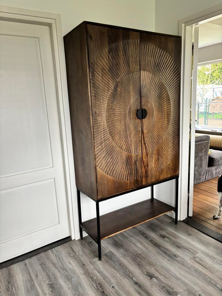 Schitterende kast, Huis en Inrichting, Kasten | Buffetkasten, Ophalen, Zo goed als nieuw